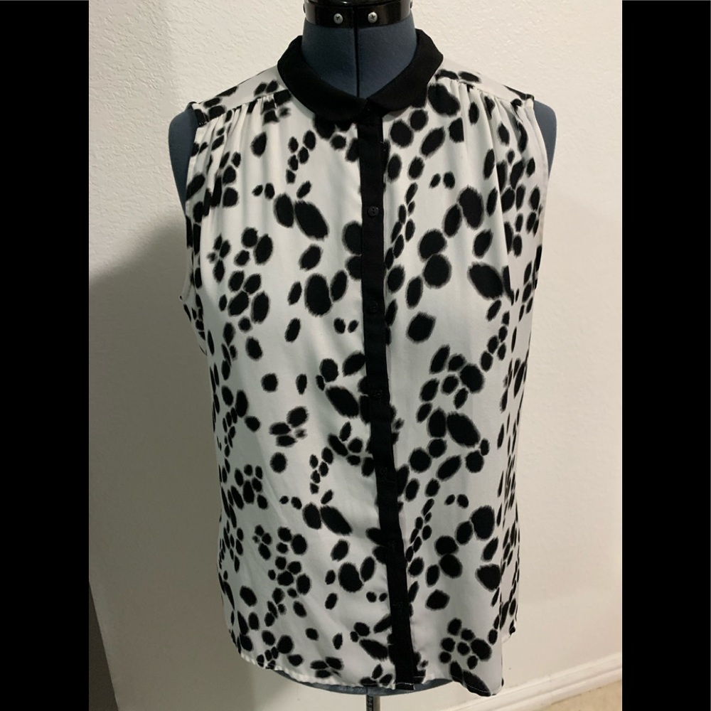 Black & Beige sleeveless tunic